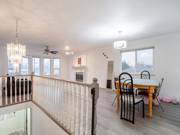 12617 113 Avenue, Surrey, BC, V3V 3M1
