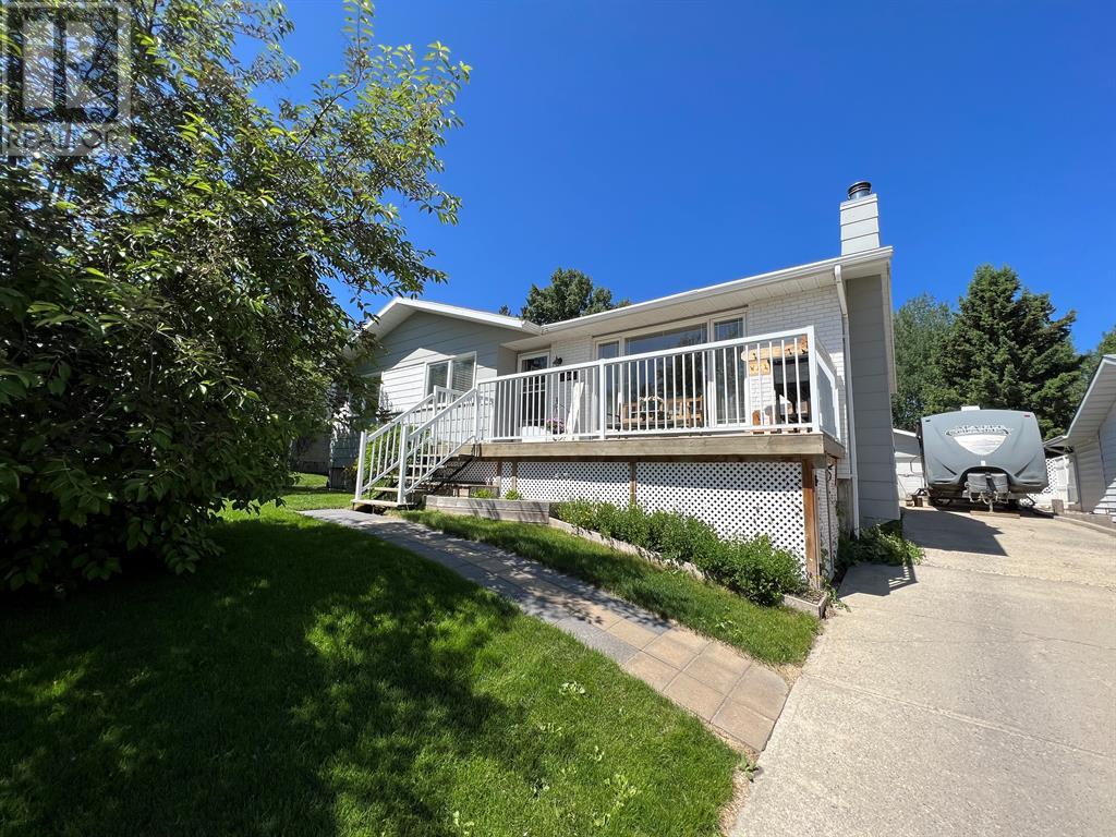 154 Maligne Drive, Hinton Hill, AB, House For Sale REW