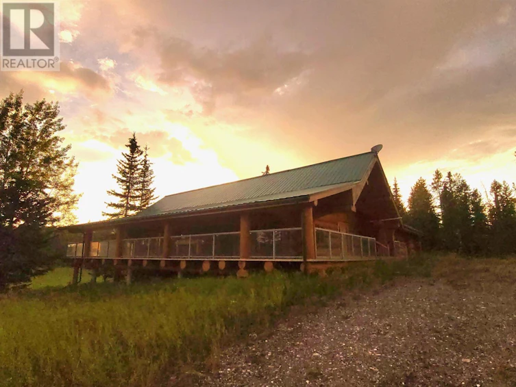 9502 Taylor Avenue, Hudsons Hope, BC, V0C 1V0