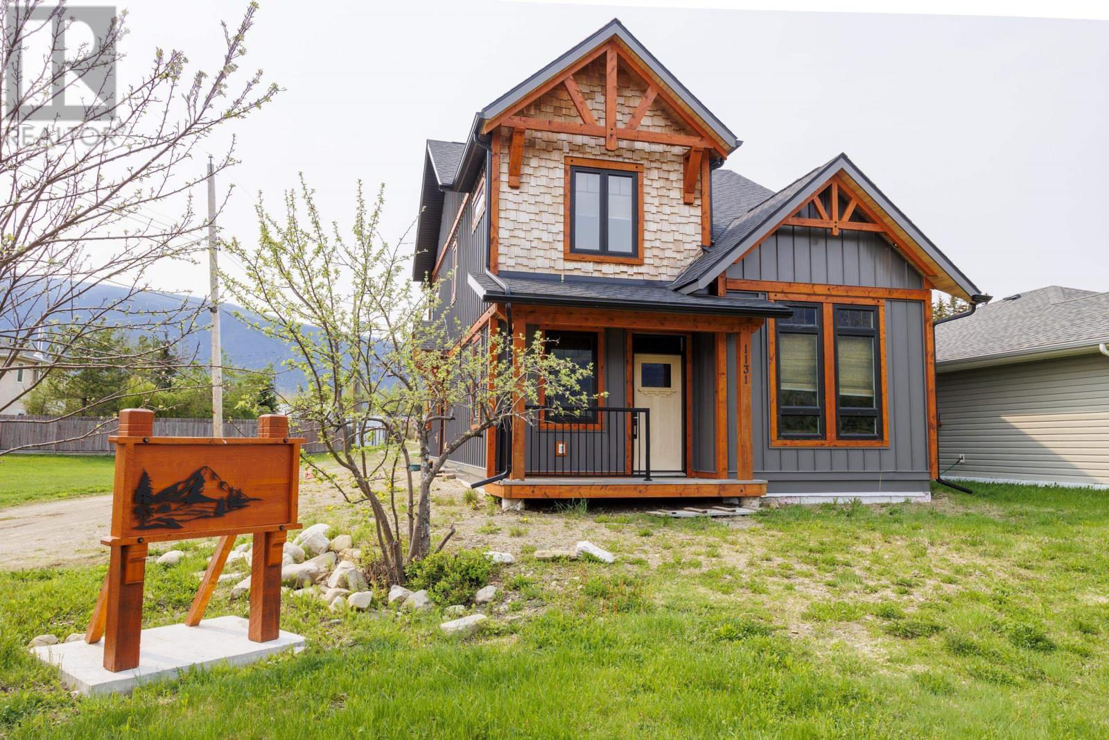 1131 2nd Avenue, McBride, BC, House For Sale REW