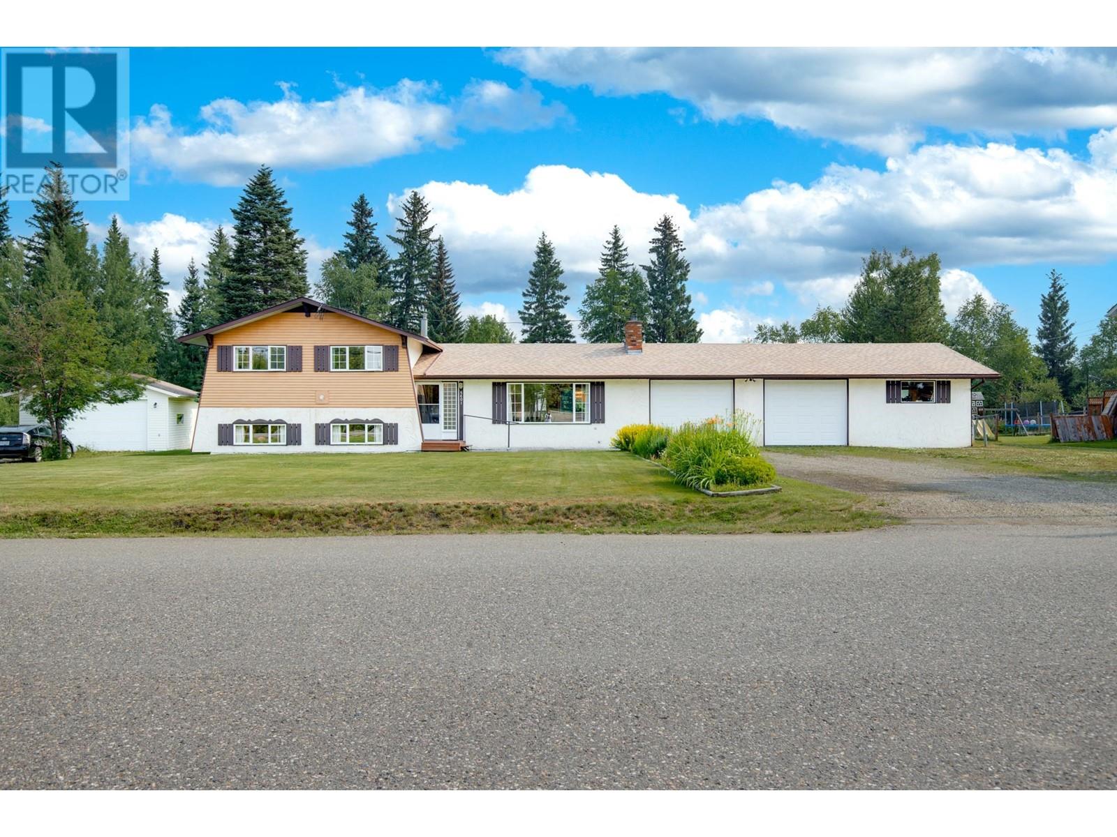 5601 Heyer Road, Prince George, BC, V2N 6J4