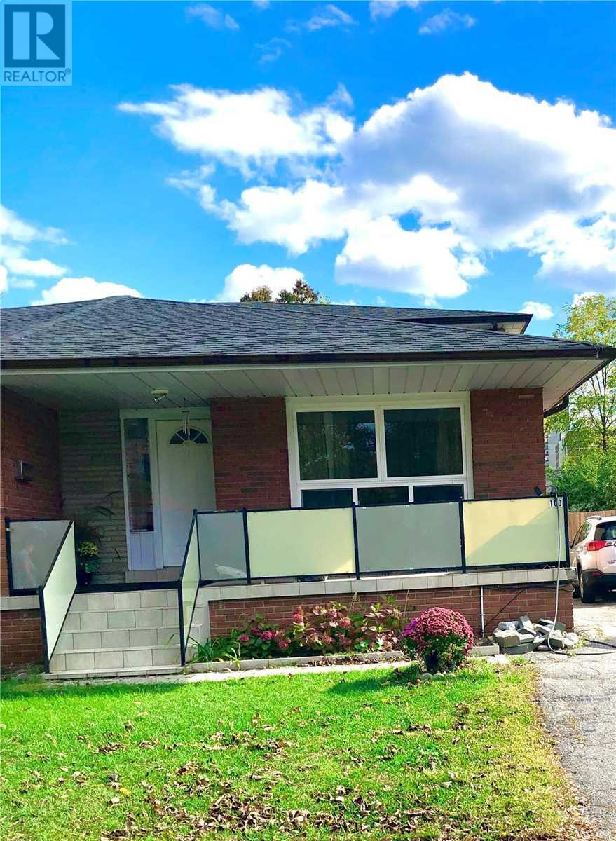 100 Voltarie Cres  