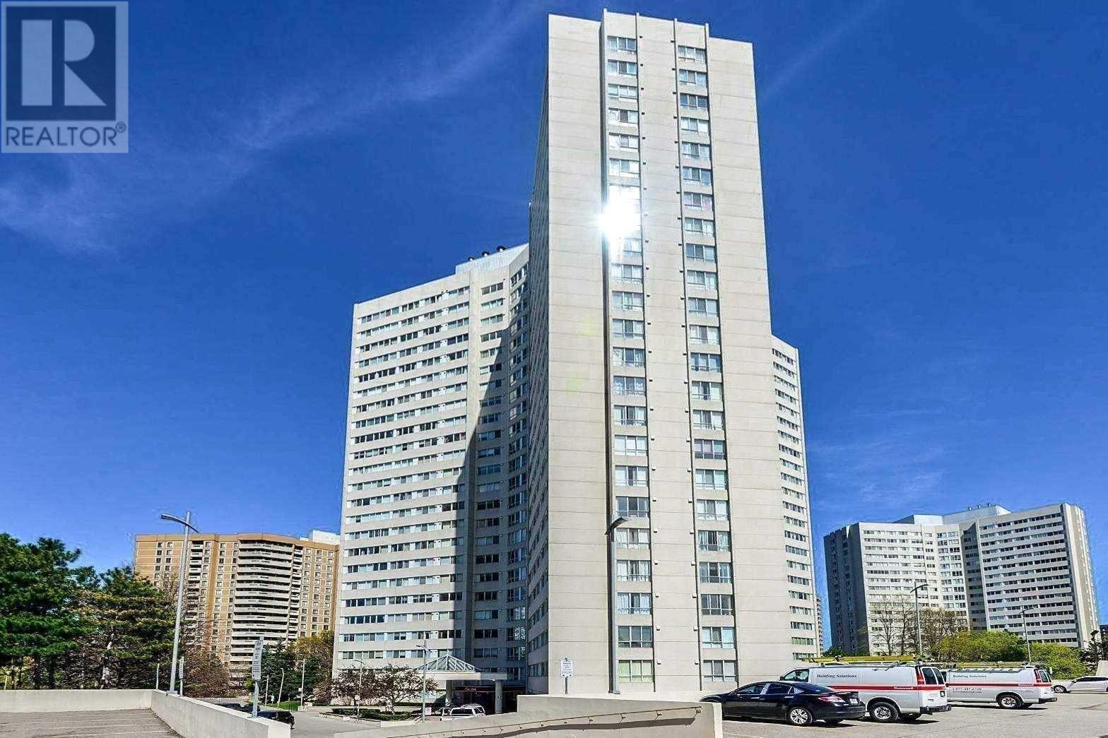 307-3700 Kaneff Cres  