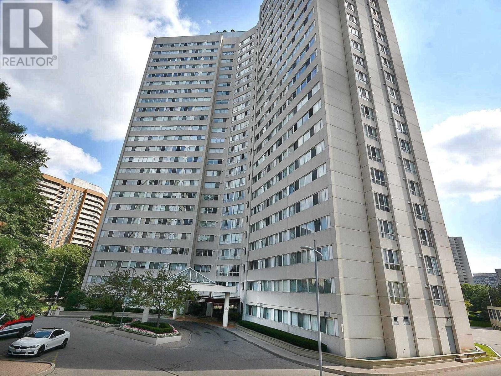 205-3700 Kaneff Crescent  