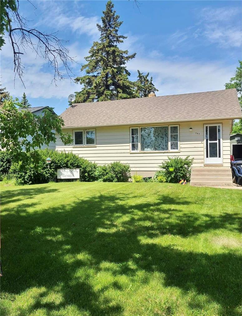 747 4th Avenue, Rivers, MB, House For Sale REW