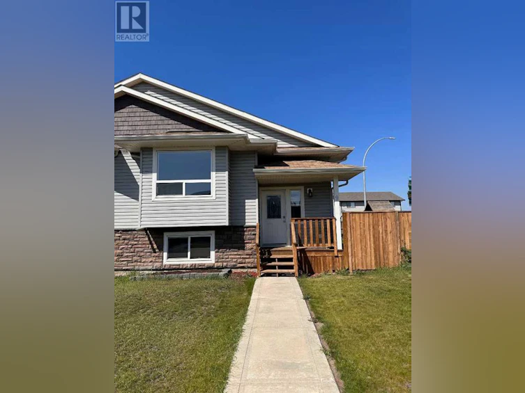 9 Heron Court, Penhold, AB, T0M 1R0