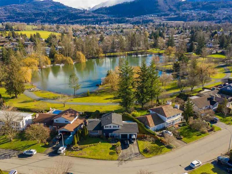 45892 Lake Drive, Chilliwack BC V2R 3T3