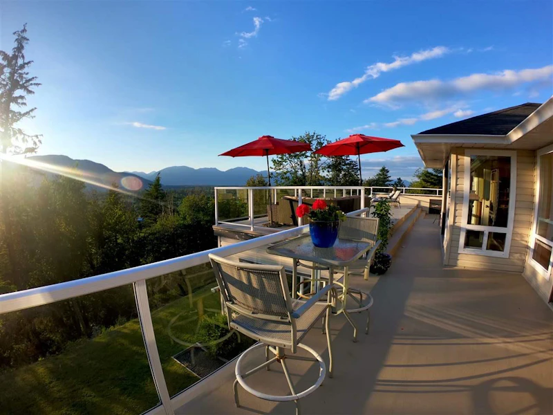 42025 Nikada Drive, Chilliwack BC V2R 5H2