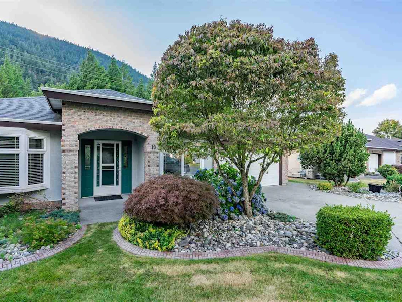 10 - 434 Alder Avenue, Harrison Hot Springs BC V0M 0A5