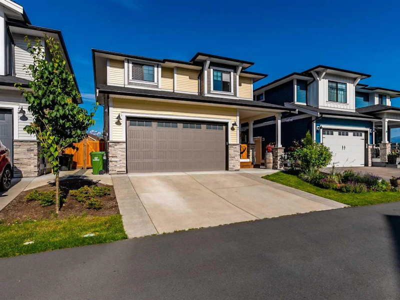 7 - 46128 Riverside Drive, Chilliwack BC V2P 3L1