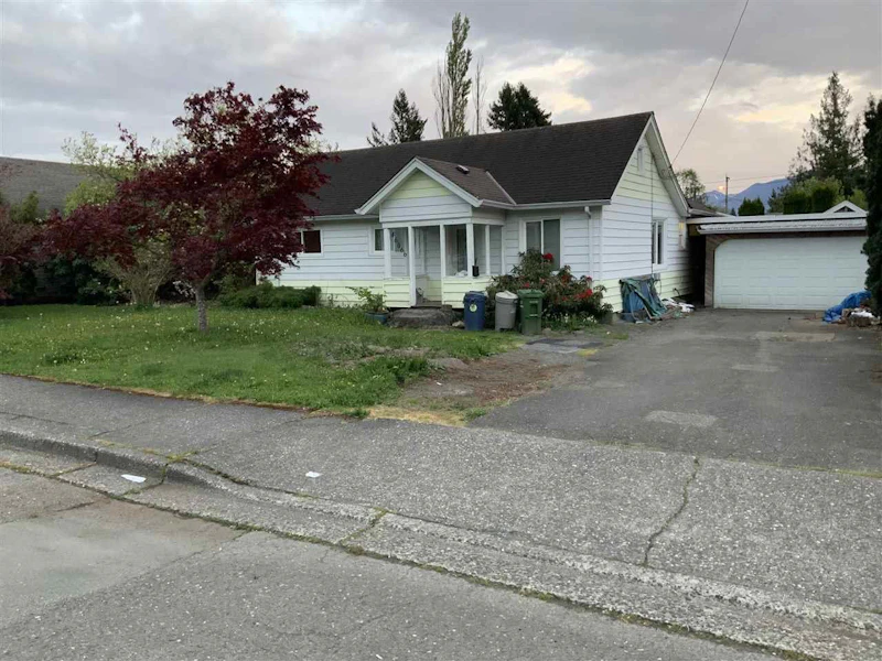 46066 Second Avenue, Chilliwack BC V2P 1S5