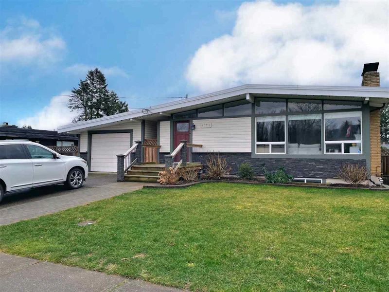 46718 Macken Avenue, Chilliwack BC V2P 3B8