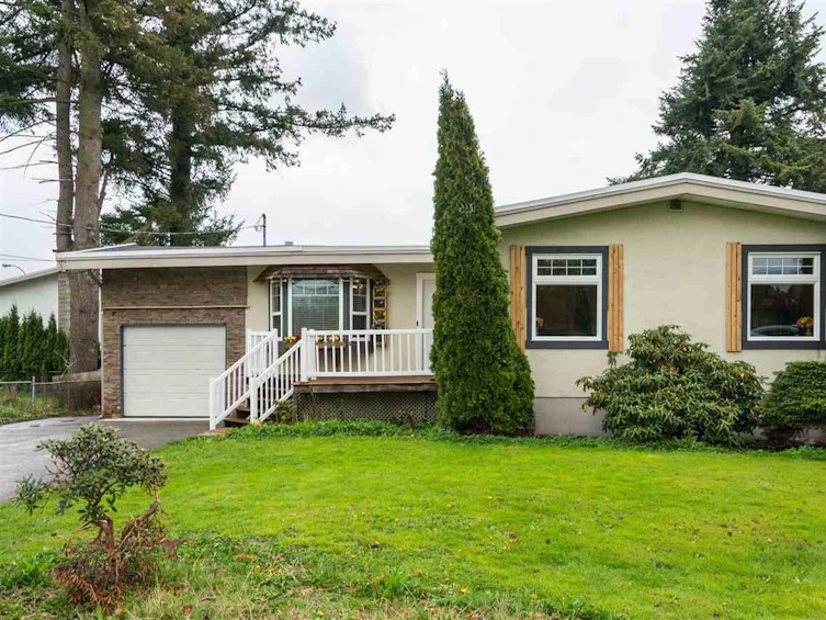 45385 Crescent Drive, Chilliwack, BC, V2P 1G5