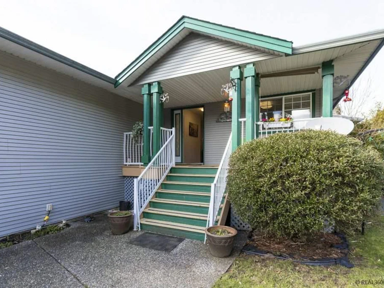 509 Driftwood Avenue, Harrison Hot Springs, BC, V0M 1K0