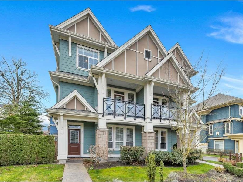 1 - 45137 Nicomen Crescent, Chilliwack BC V2R 0R3