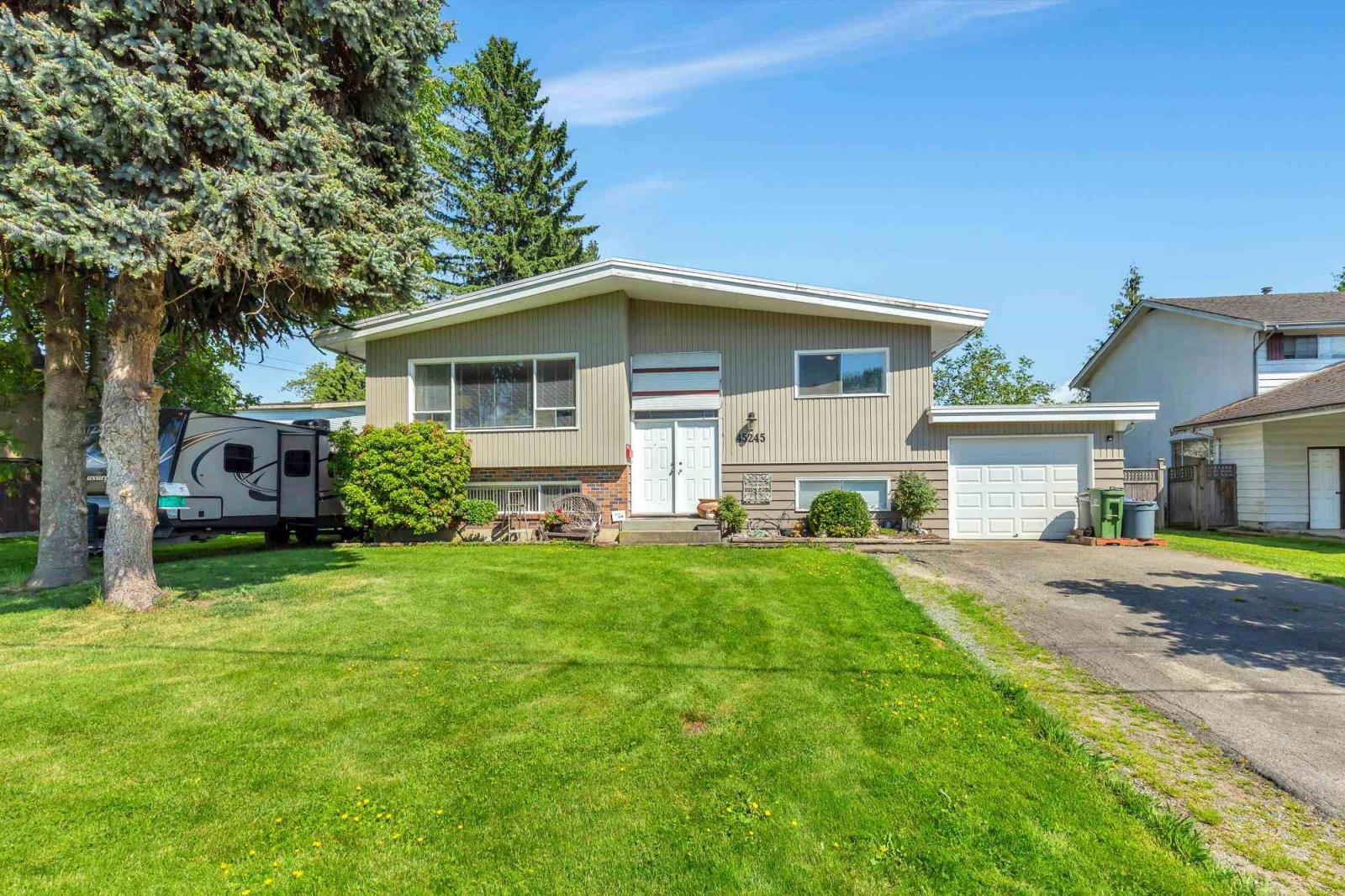 45245 Crescent Drive, Chilliwack, BC, V2P 1G5