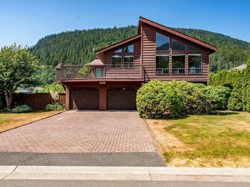 830 Myng Crescent, Harrison Hot Springs BC
