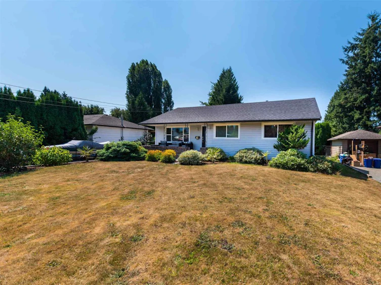 9695 Carleton Street, Chilliwack, BC, V2P 6E2
