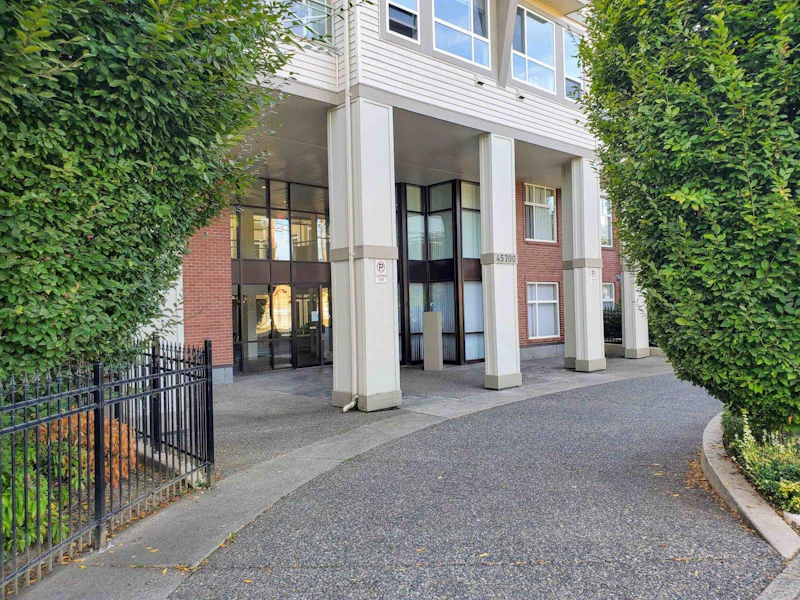 312 - 45700 Wellington Avenue, Chilliwack BC V2P 2E4