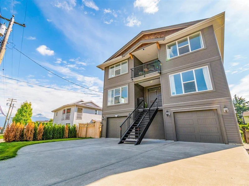 45380 Hodgins Avenue, Chilliwack BC V2P 1P5
