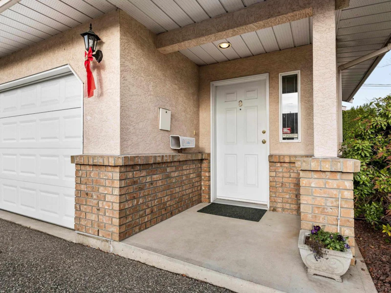 8 - 9493 Broadway Road, Chilliwack BC V2P 5T8