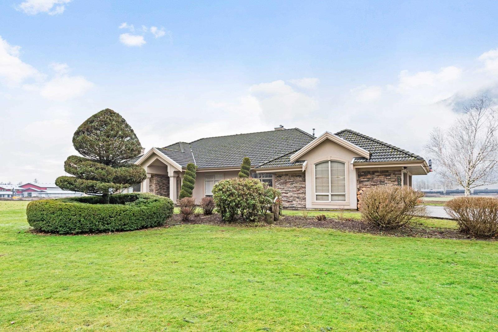 58361 Laidlaw Road, Hope, BC, V0X 1L2