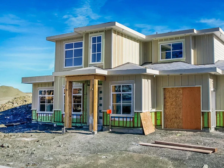 46065 Crestview Drive, Coldstream, BC