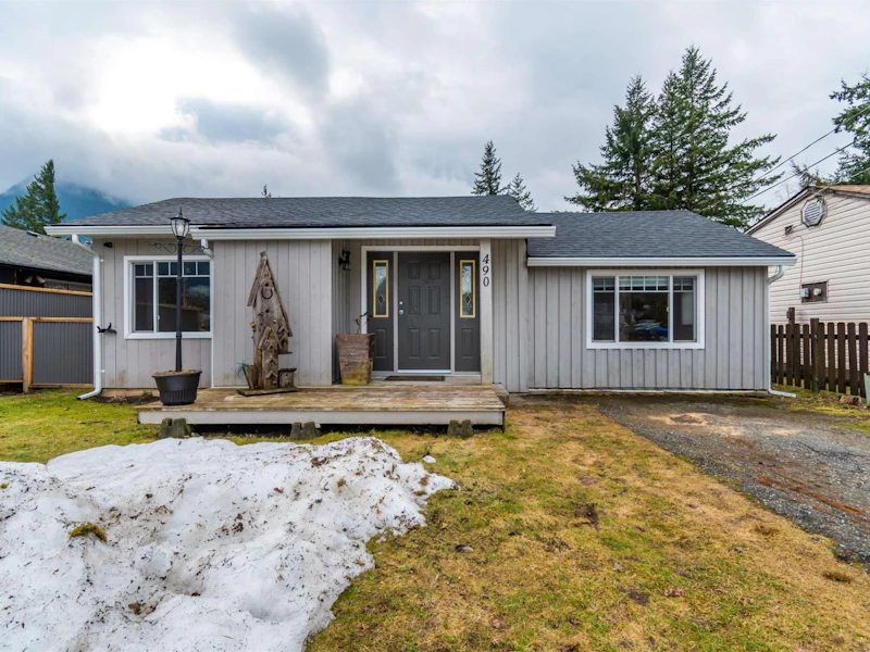 490 Rupert Street, Hope BC V0X 1L0