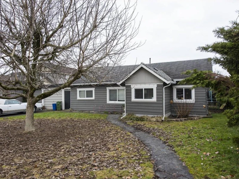46612 Maple Avenue, Chilliwack BC V2P 2K2