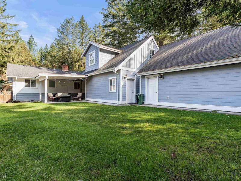 635 Mountain View Road, Cultus Lake BC V2R 4Z6