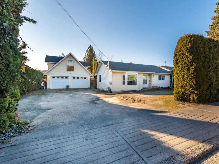 8585 Broadway Street, Chilliwack, BC, V2P 5V4