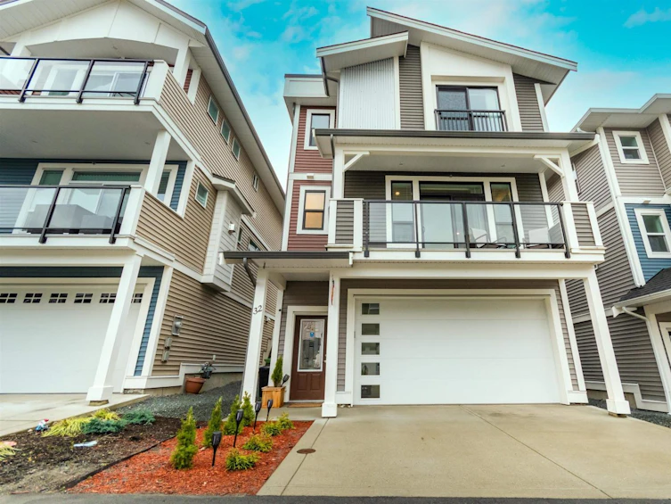 32-47042 Macfarlane Place, Chilliwack, BC, V2R 0P3