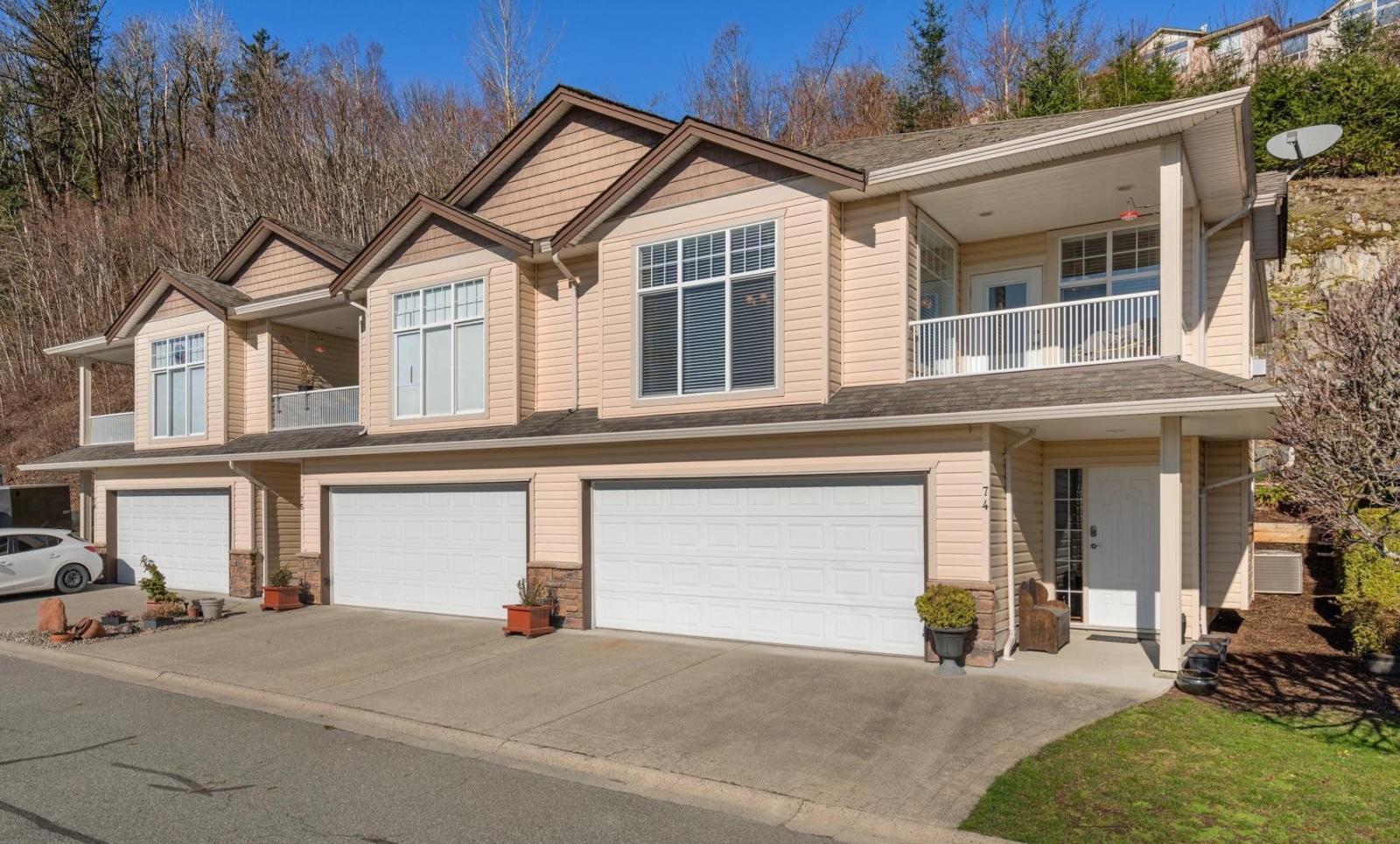 74-8590 Sunrise Drive, Chilliwack, BC, V2R 3Z4