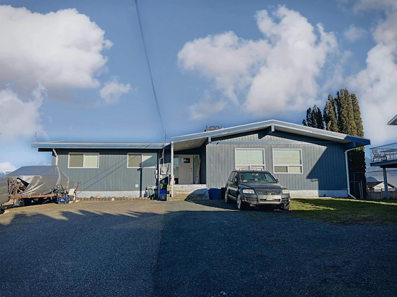 8552 Broadway Road, Chilliwack BC V2P 5V5