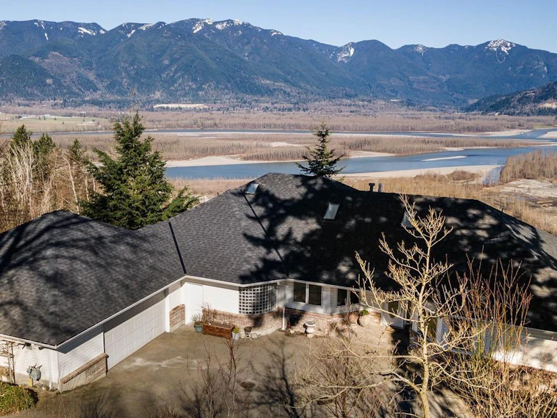 8600 Primrose Drive, Chilliwack BC V2R 4A3