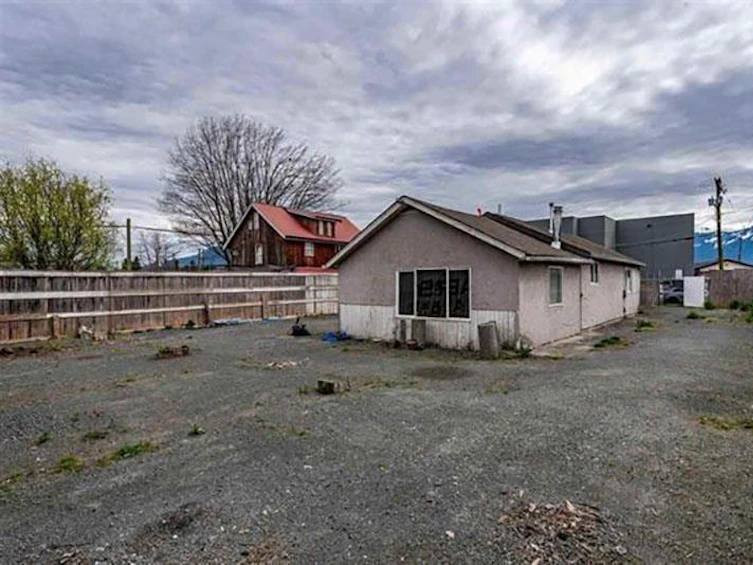 8965 Nowell Street, Chilliwack, BC, V2P 4W9
