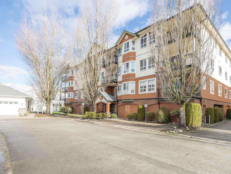 2409-8485 Young Road, Chilliwack, BC, V2P 7Y7