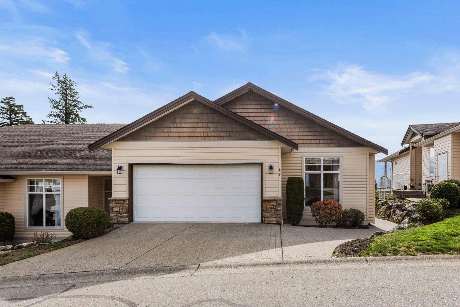 49-8590 Sunrise Drive, Chilliwack, BC, V2R 3Z4