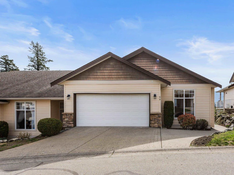 49-8590 Sunrise Drive, Chilliwack, BC, V2R 3Z4