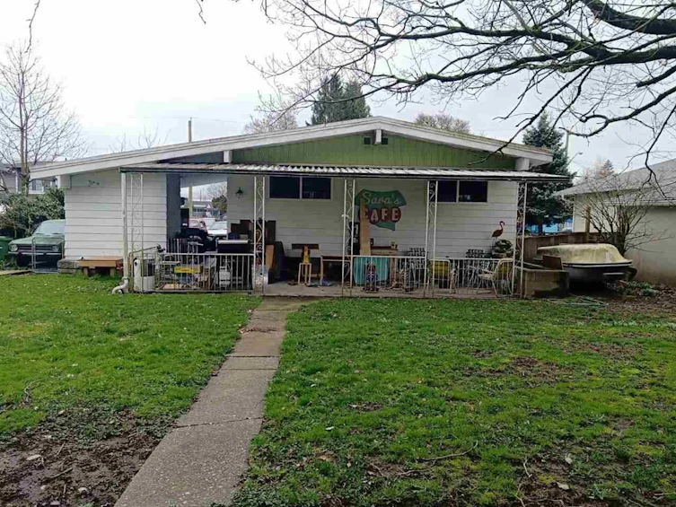 9467 Stanley Street, Chilliwack, BC, V2P 3Y2