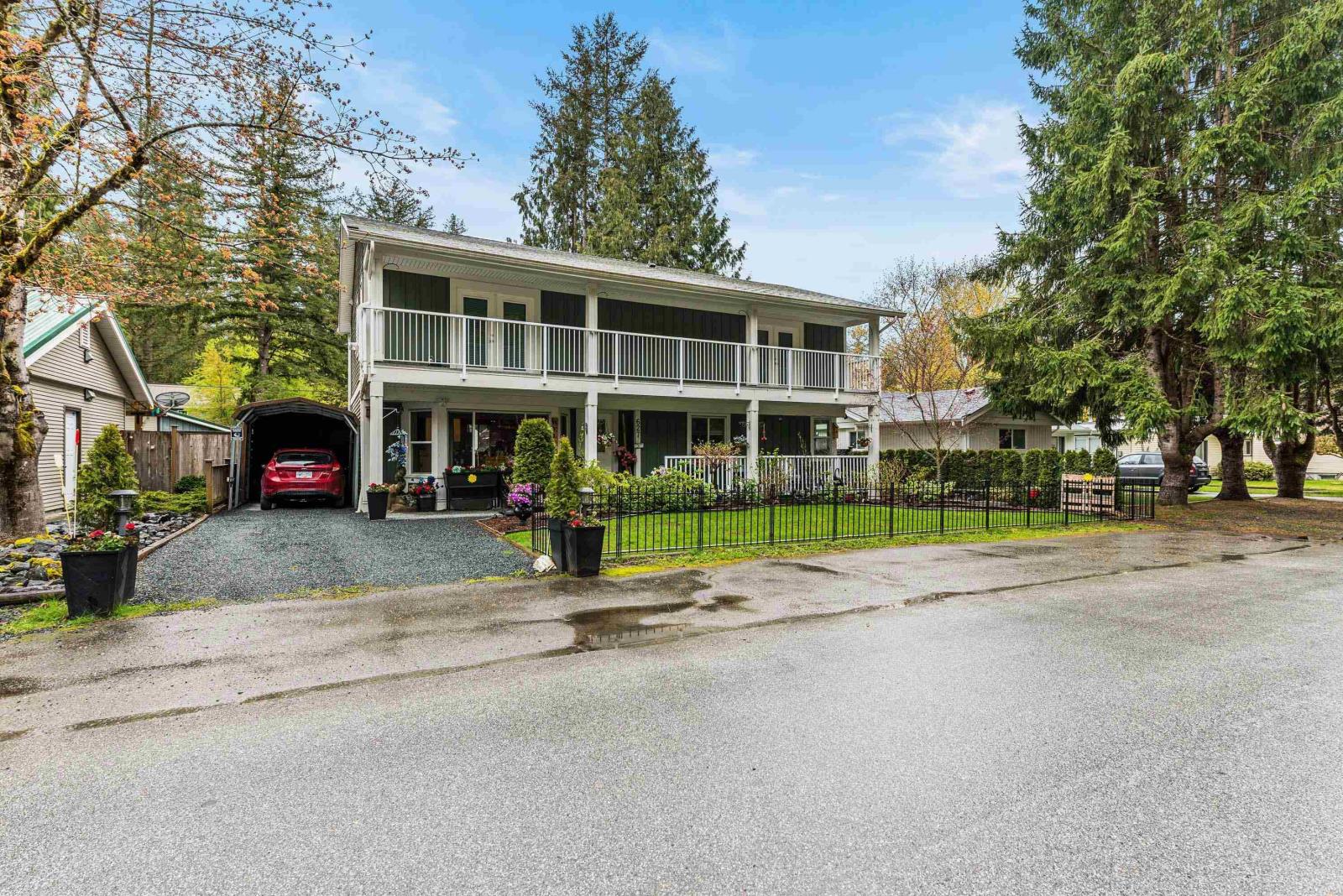 627 Mountain View Road, Cultus Lake, BC, V2R 4Z7