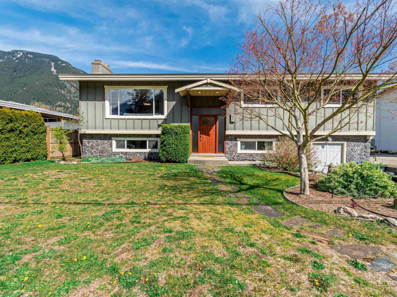 365 Hope Street, Hope BC V0X 1L0
