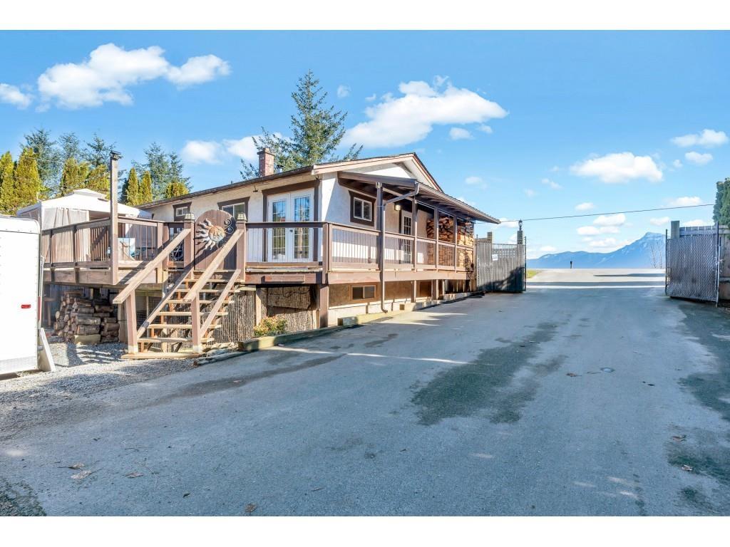 10445 Young Road, Chilliwack, BC, V2P 8C4
