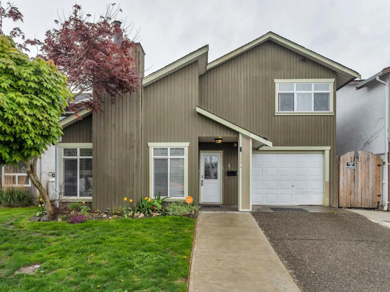 8554 Mccutcheon Avenue, Chilliwack BC V2P 7K7