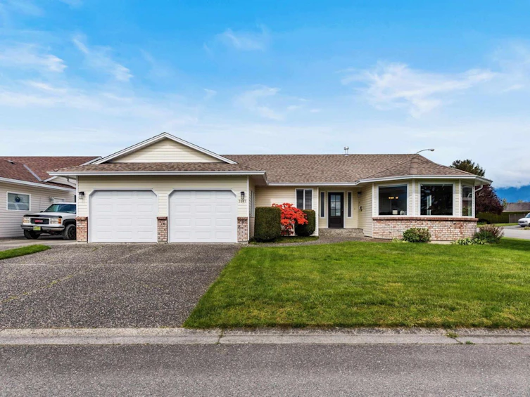 7007 Coach Lamp Drive, Chilliwack, BC, V2R 2V4