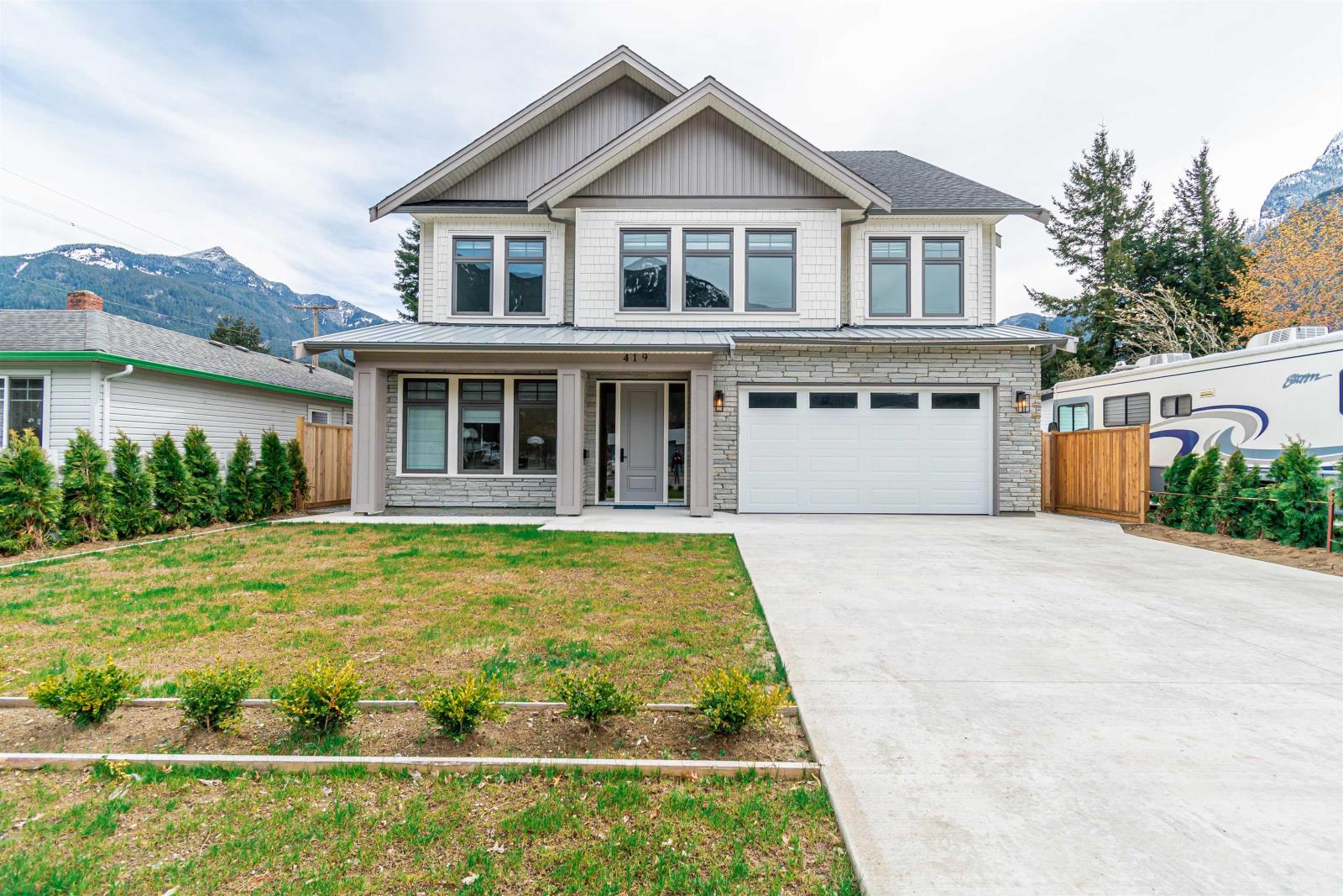 419 5th Avenue, Hope, BC, V0X 1L0
