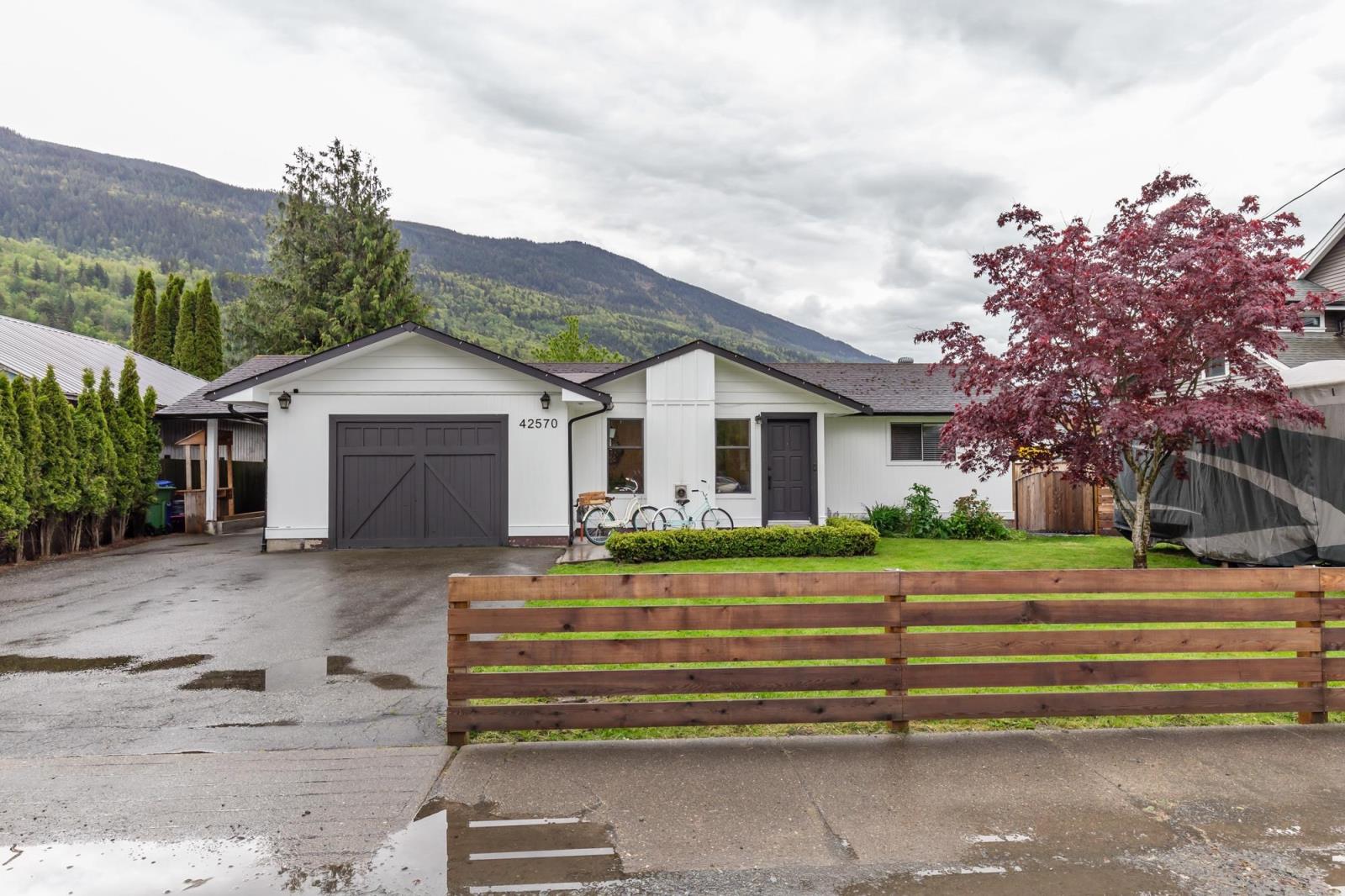 42570 Yarrow Central Road, Chilliwack, BC, V2R 5C6