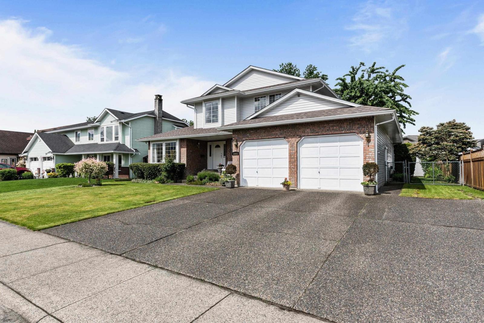 6915 Coach Lamp Drive, Chilliwack, BC, V2R 2V4