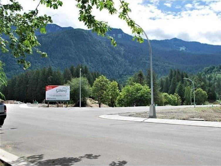 10004 Magnolia Place, Chilliwack, BC, V0X 1X1