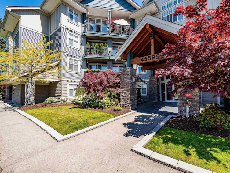 209C-45595 Tamihi Way, Chilliwack, BC, V2R 0G3